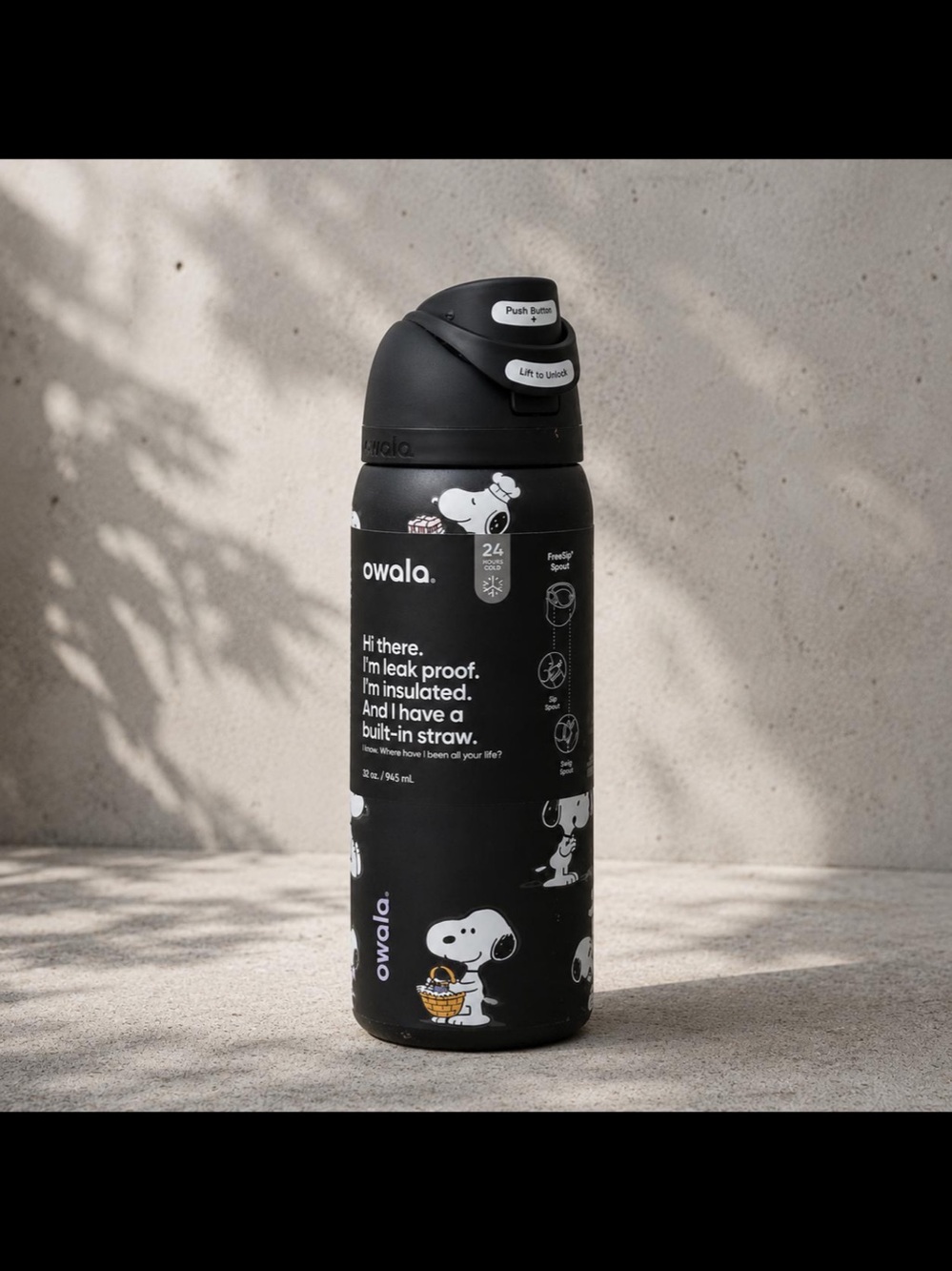 Snoopy owala 32oz water bottle black and white